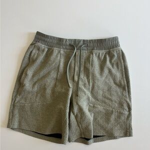 LULULEMON At Ease short